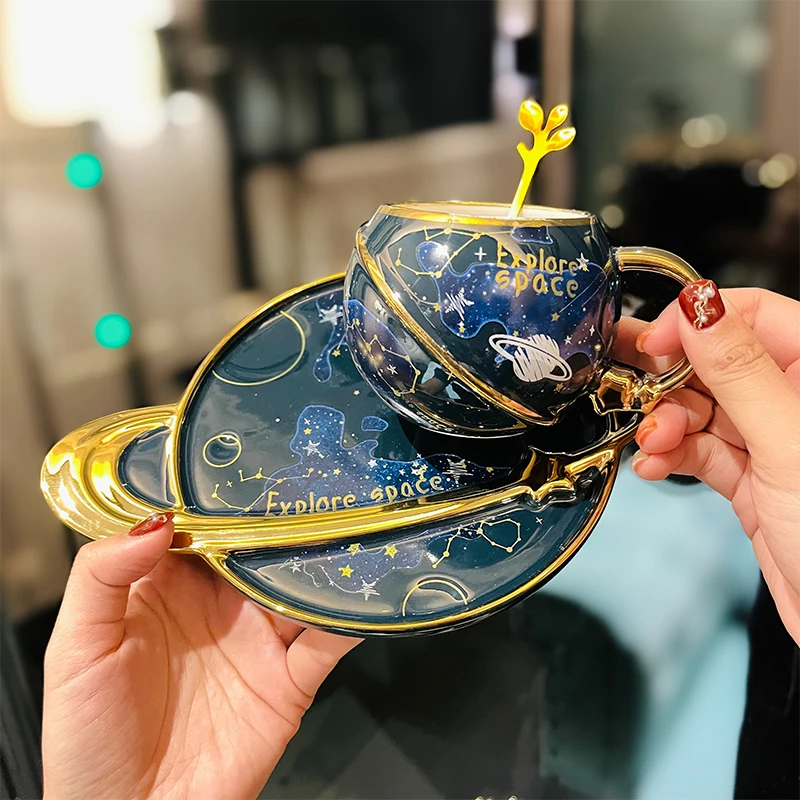 Керамическая Кофейная чашка серии Planet, Офисная Женская Изысканная Маленькая Роскошная Кофейная тарелка с ложкой в стиле креативного дизайна