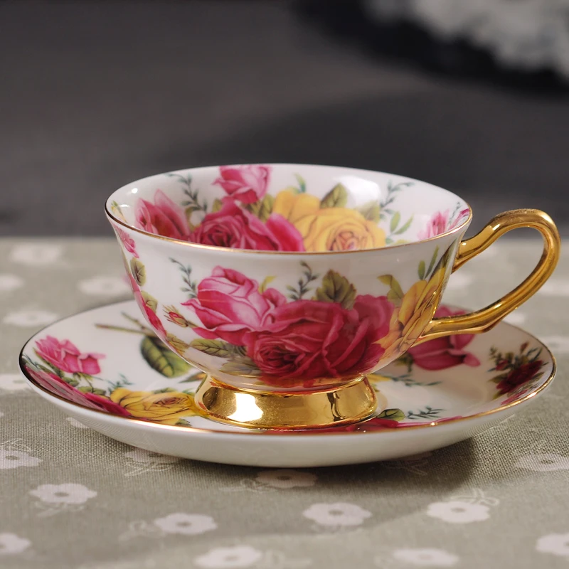 Наборы кофейных чашек из костяного фарфора, красочные цветочные керамические чайные чашки и блюдца, Британский Офисный фарфор для чая, хороший Рождественский подарок